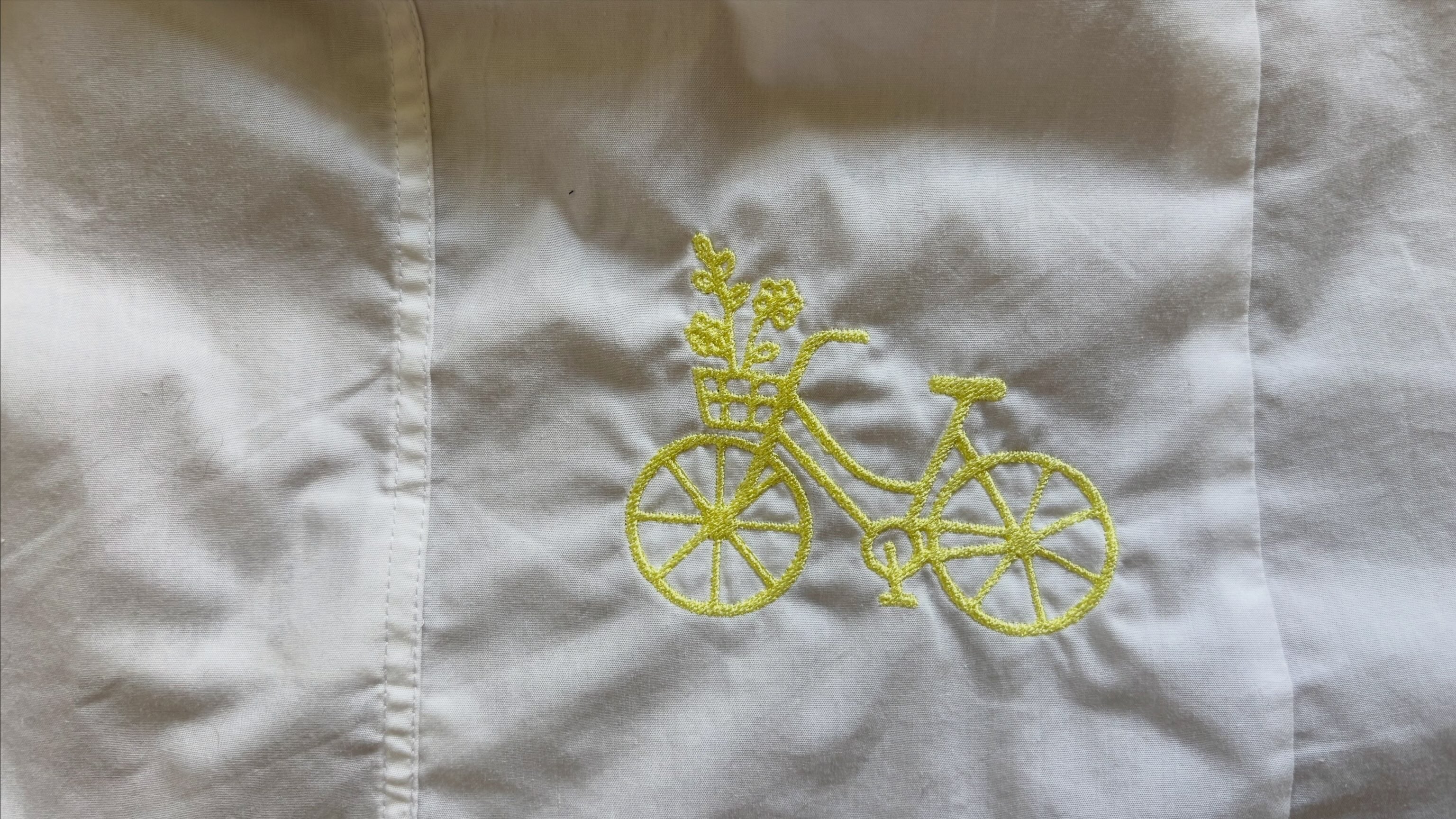 Unik upcycling-skjorte fra KLåNST