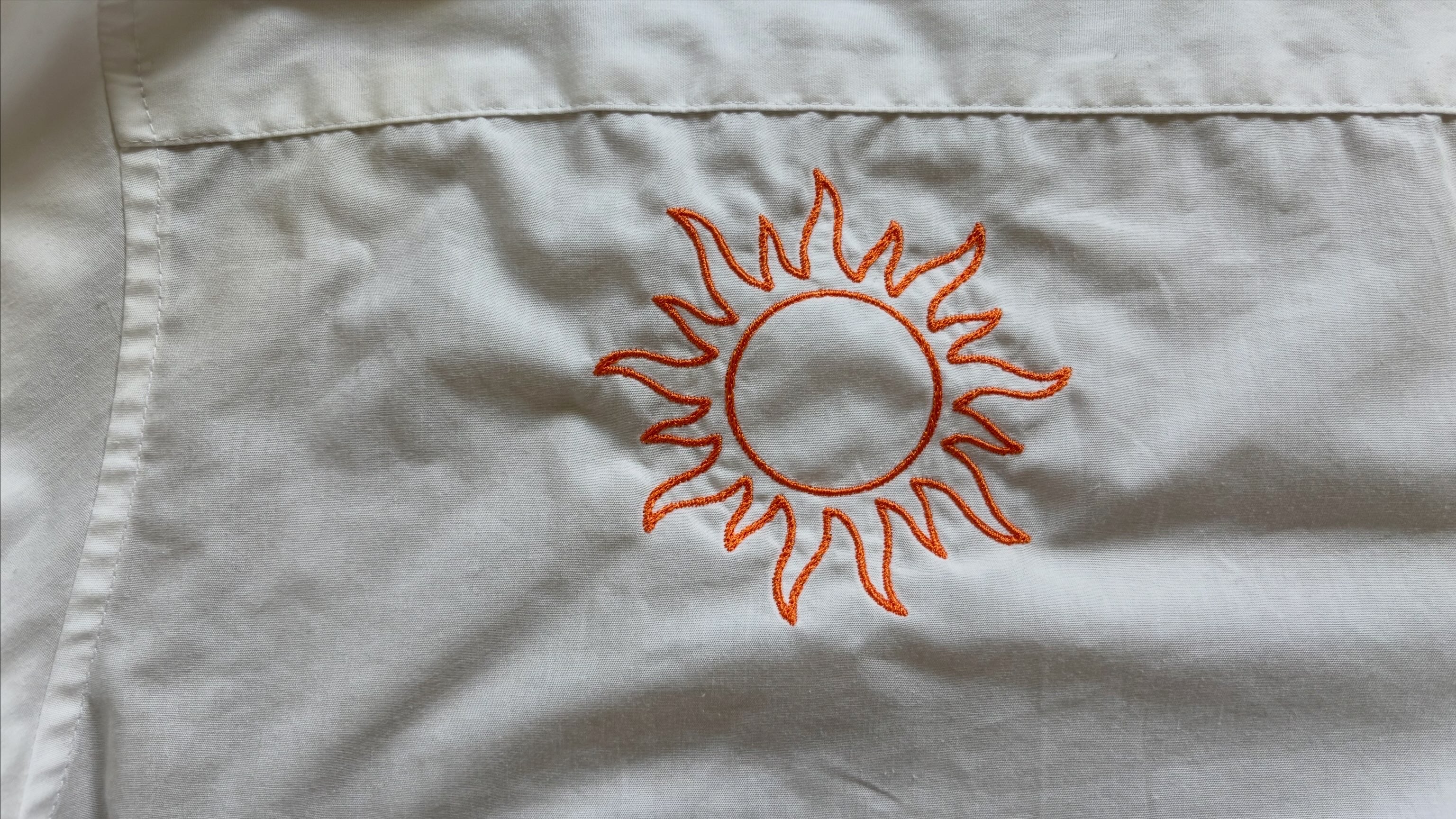 Unik upcycling-skjorte fra KLåNST