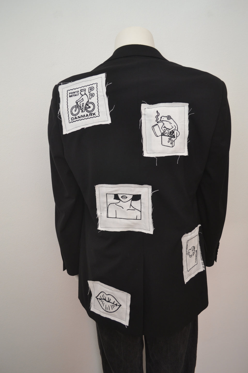Sort blazer forfra