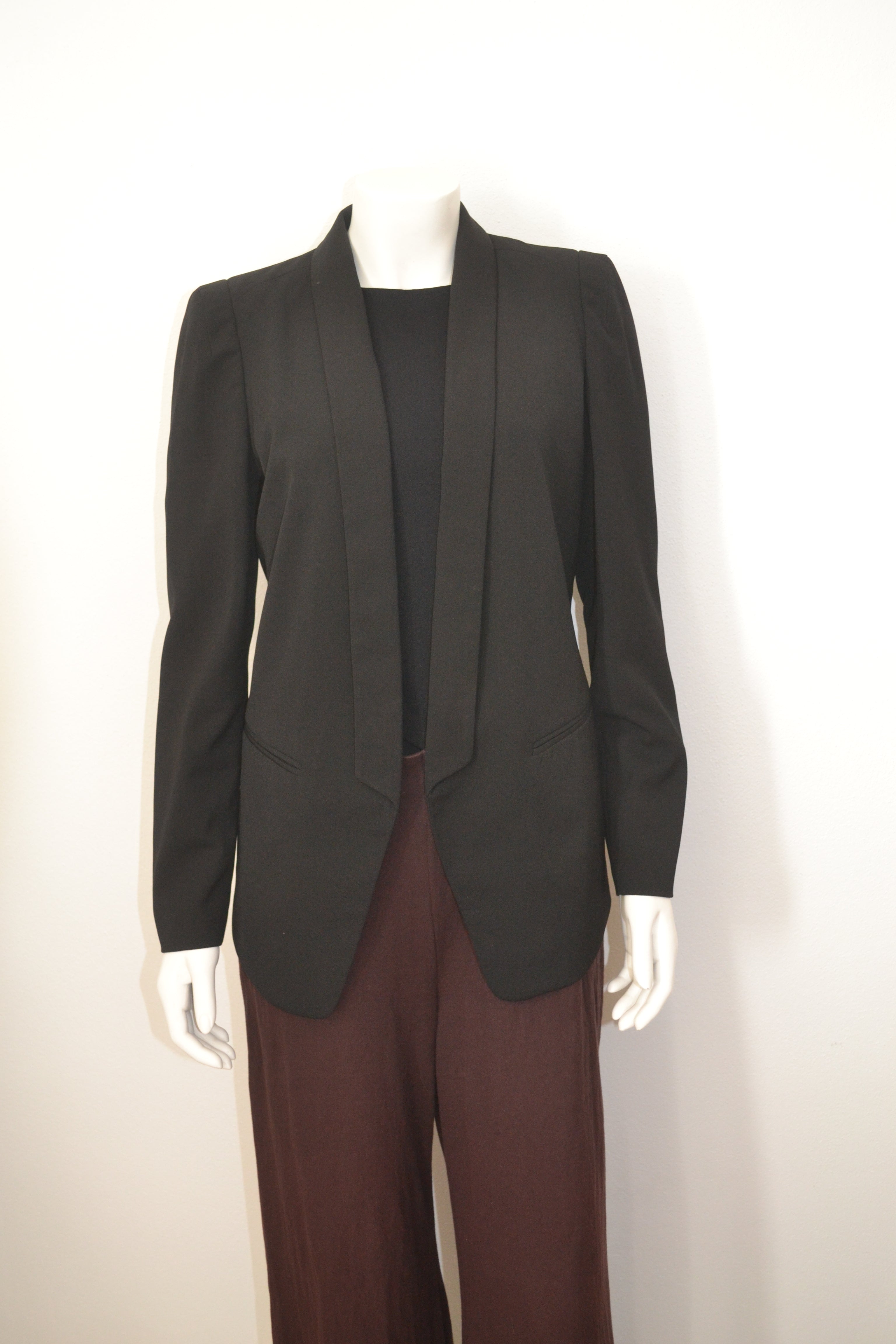 Sort blazer forfra